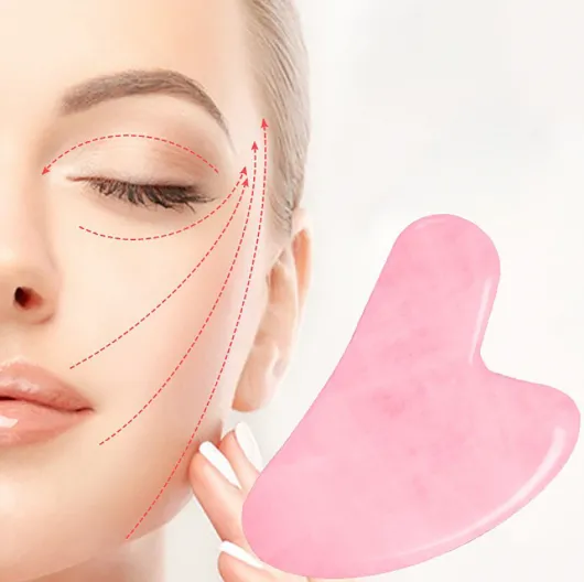 Gua Sha et roller en quartz rose B&C Paris