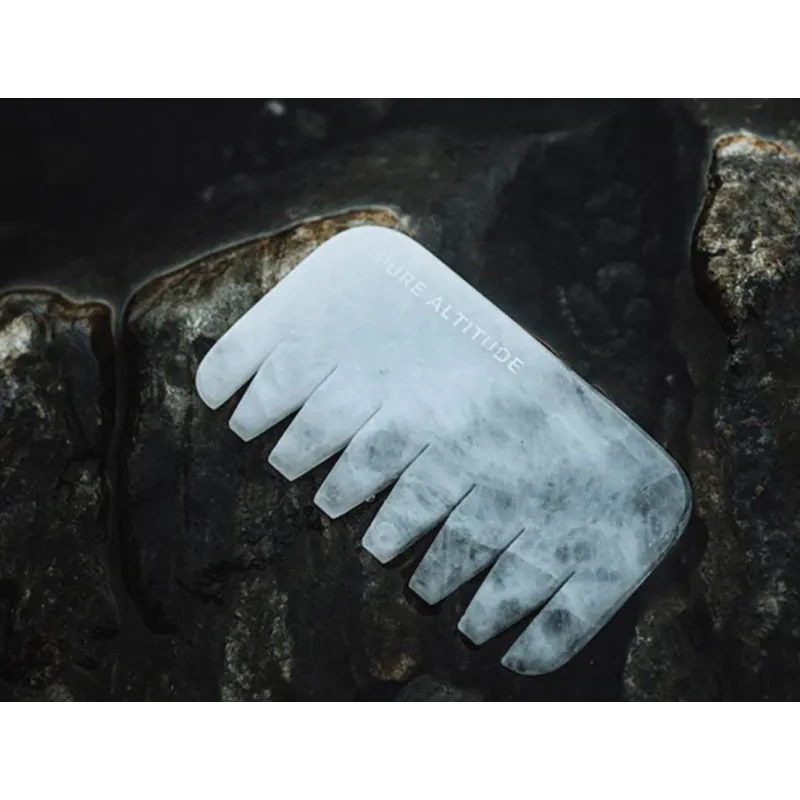 Peigne de Massage en Jade Blanc Pure Altitude au meilleur prix sur AlpenPara.com